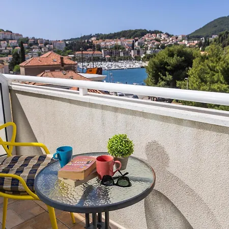 Hostel Petra Marina